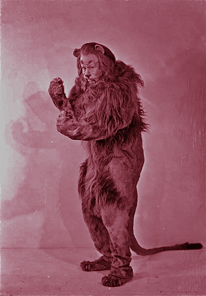 wwizard-of-oz-cast-photo-1939_cowardly-lion-bert-lahr