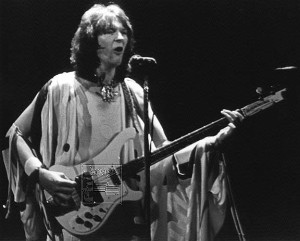YES05_Chris_Squire-Monochrome